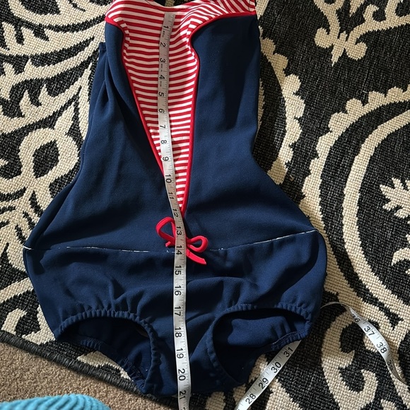 VTG 1960’s One Piece Knit Swimsuit Navy Red Sz 6/8 M Built in Bra Scoop Back - Picture 8 of 8